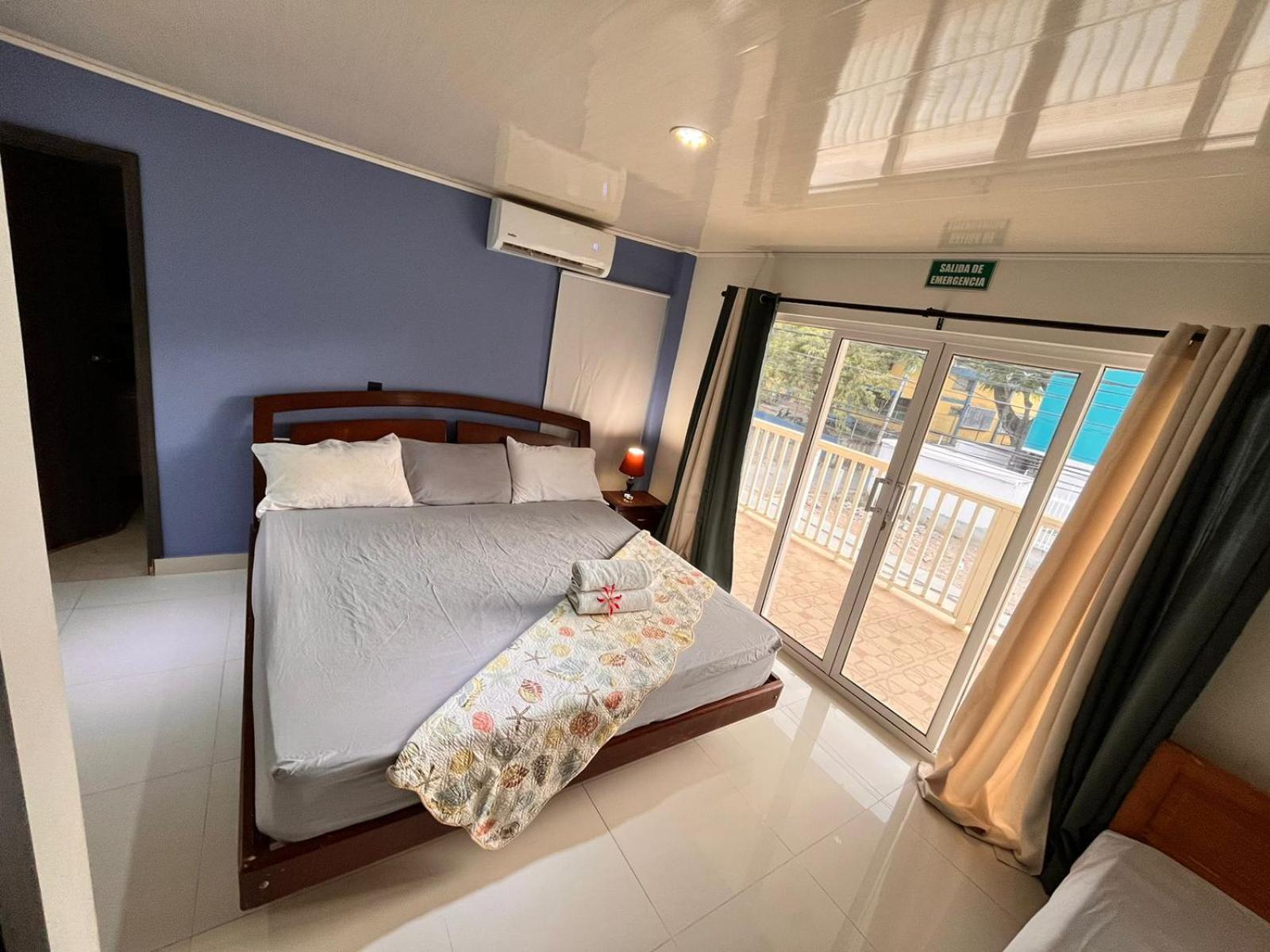 Orange House Downtown Hotel San Andres  Bagian luar foto